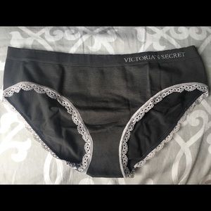 VS - S gray with white lace underwear